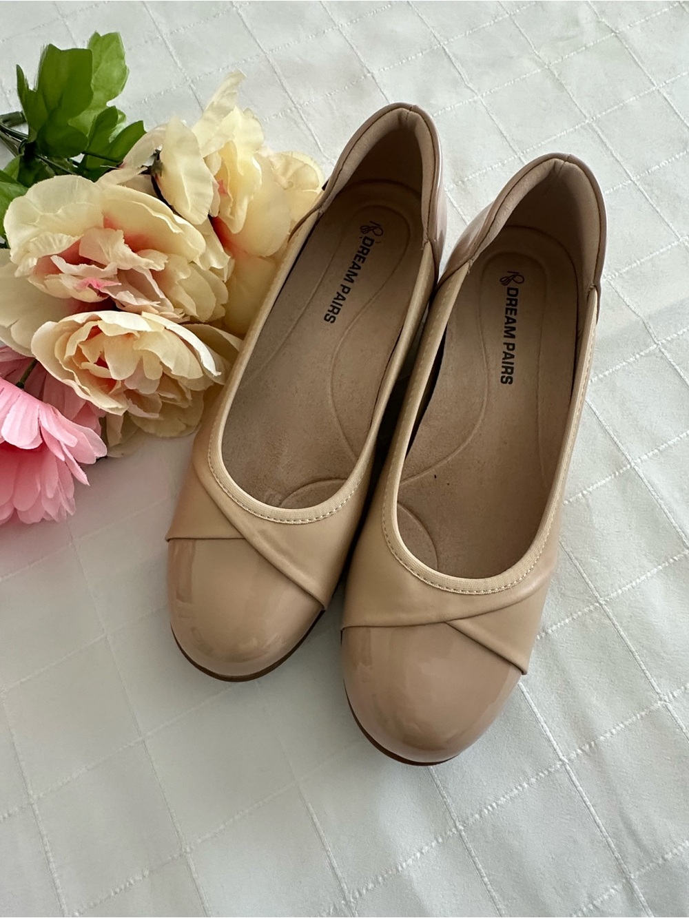 Dream Pairs BRAND NEW arch support Nude Patent Ballet Flats!